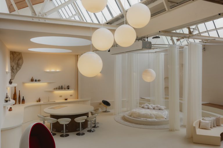 LUNAR, LONDON, E17 - SHOOTFACTORY - QUIRKY & UNUSUAL LOCATIONS