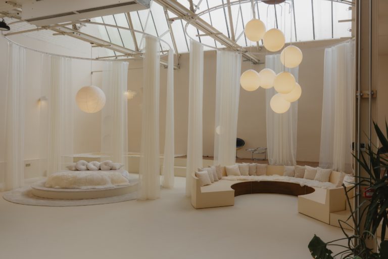 LUNAR, LONDON, E17 - SHOOTFACTORY - QUIRKY & UNUSUAL LOCATIONS