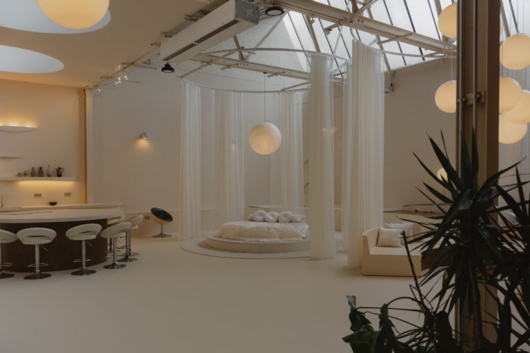 LUNAR, LONDON, E17 - SHOOTFACTORY - QUIRKY & UNUSUAL LOCATIONS