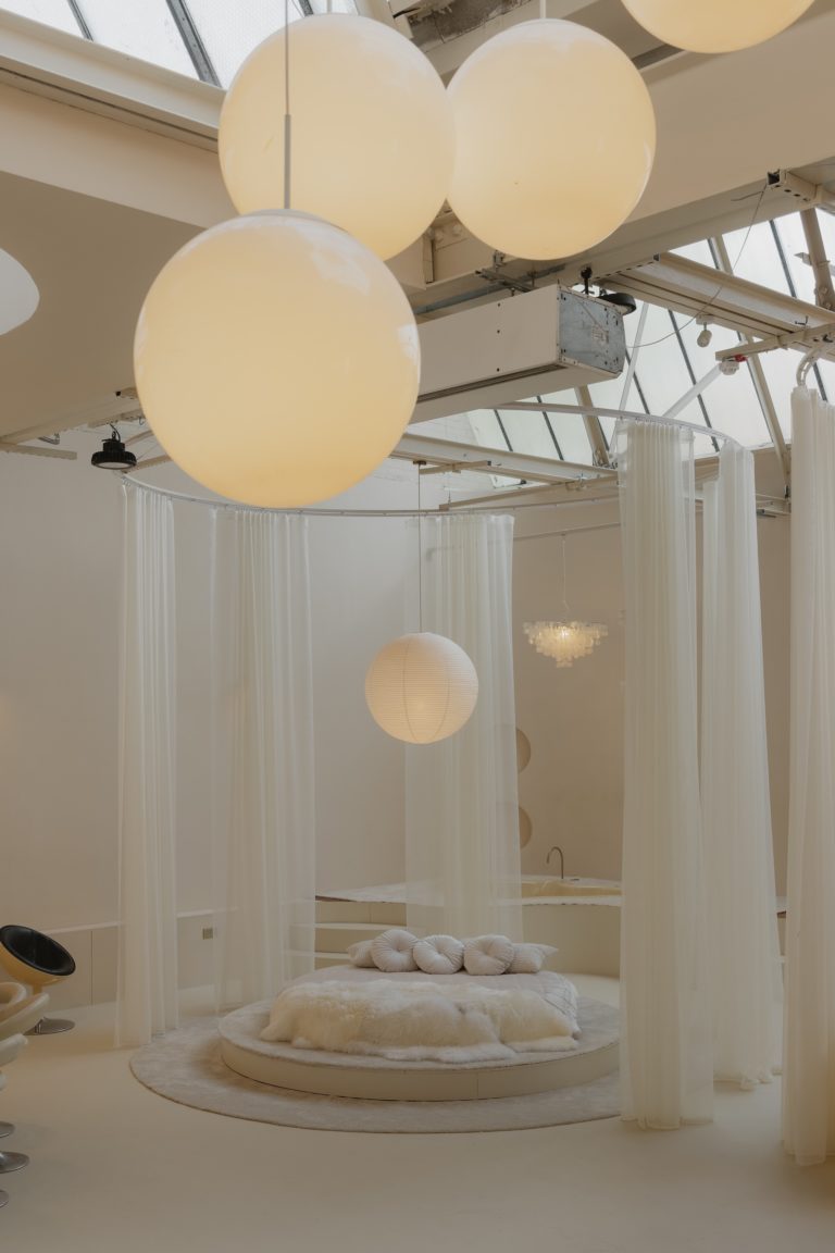 LUNAR, LONDON, E17 - SHOOTFACTORY - QUIRKY & UNUSUAL LOCATIONS