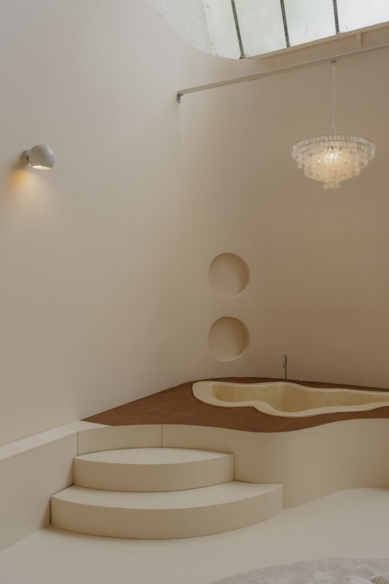 LUNAR, LONDON, E17 - SHOOTFACTORY - QUIRKY & UNUSUAL LOCATIONS
