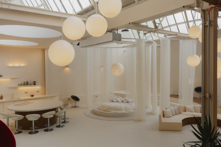LUNAR, LONDON, E17 - SHOOTFACTORY - QUIRKY & UNUSUAL LOCATIONS