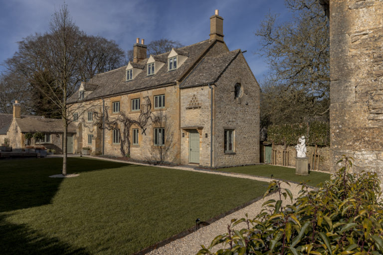 MANOR FARM GLOUCESTERSHIRE, GL56 - SHOOTFACTORY - OTHER UK HOUSES