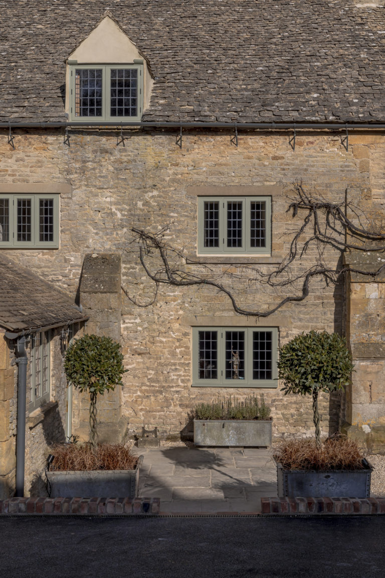 MANOR FARM GLOUCESTERSHIRE, GL56 - SHOOTFACTORY - OTHER UK HOUSES