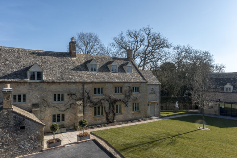 MANOR FARM GLOUCESTERSHIRE, GL56 - SHOOTFACTORY - OTHER UK HOUSES