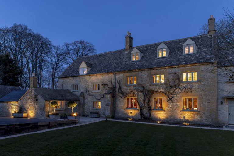MANOR FARM GLOUCESTERSHIRE, GL56 - SHOOTFACTORY - OTHER UK HOUSES