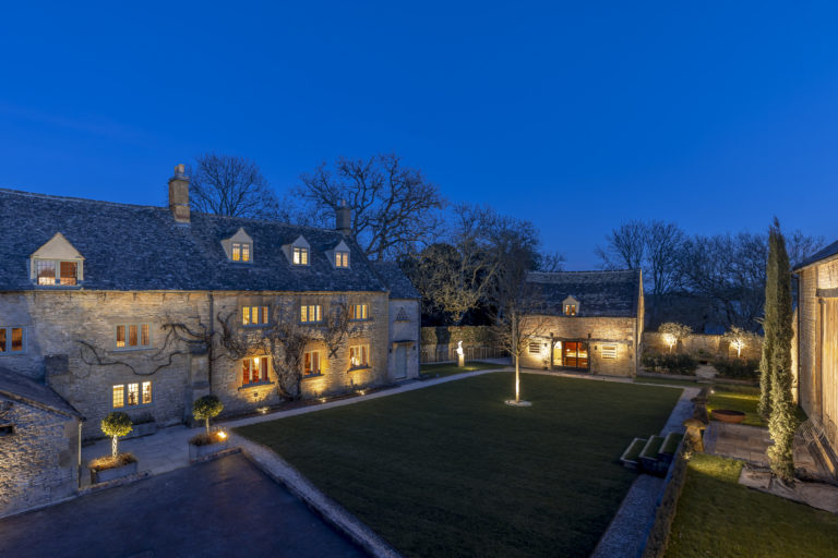 MANOR FARM GLOUCESTERSHIRE, GL56 - SHOOTFACTORY - OTHER UK HOUSES
