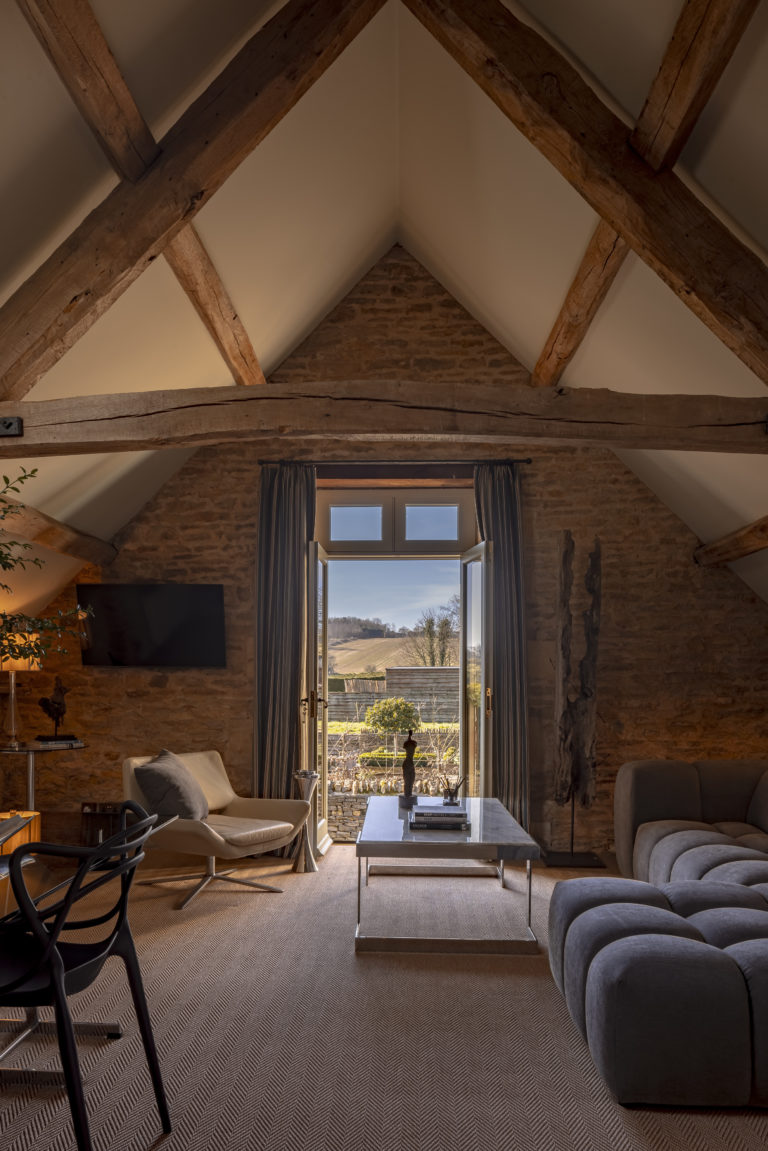 MANOR FARM GLOUCESTERSHIRE, GL56 - SHOOTFACTORY - OTHER UK HOUSES