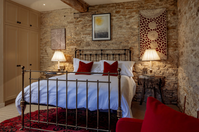 MANOR FARM GLOUCESTERSHIRE, GL56 - SHOOTFACTORY - OTHER UK HOUSES