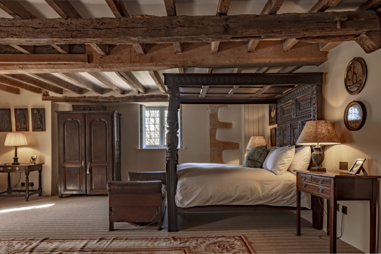 MANOR FARM GLOUCESTERSHIRE, GL56 - SHOOTFACTORY - OTHER UK HOUSES
