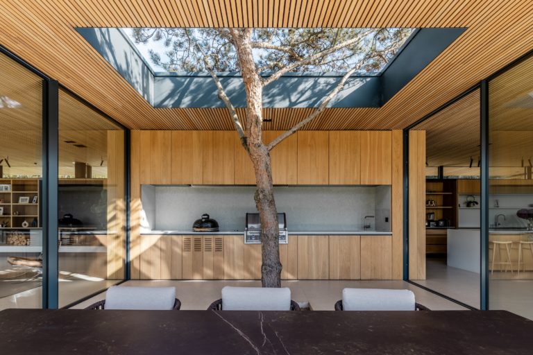 SHENFIELD FRYERNING, CM4 - SHOOTFACTORY - OTHER UK HOUSES
