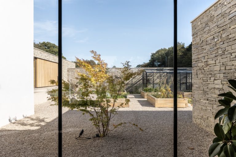 SHENFIELD FRYERNING, CM4 - SHOOTFACTORY - OTHER UK HOUSES