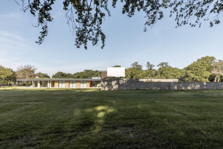 SHENFIELD FRYERNING, CM4 - SHOOTFACTORY - OTHER UK HOUSES