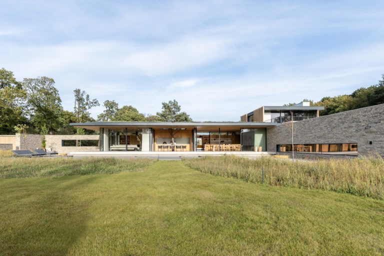SHENFIELD FRYERNING, CM4 - SHOOTFACTORY - OTHER UK HOUSES