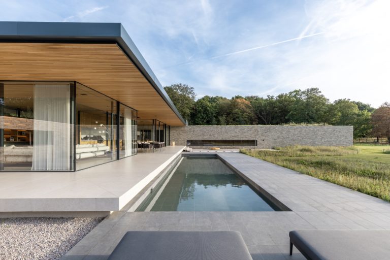 SHENFIELD FRYERNING, CM4 - SHOOTFACTORY - OTHER UK HOUSES