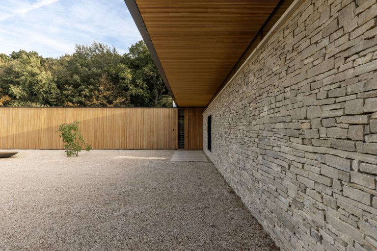 SHENFIELD FRYERNING, CM4 - SHOOTFACTORY - OTHER UK HOUSES