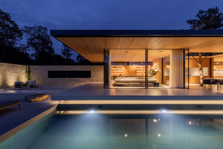 SHENFIELD FRYERNING, CM4 - SHOOTFACTORY - OTHER UK HOUSES