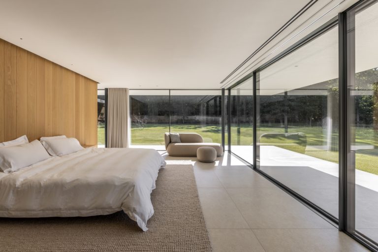 SHENFIELD FRYERNING, CM4 - SHOOTFACTORY - OTHER UK HOUSES
