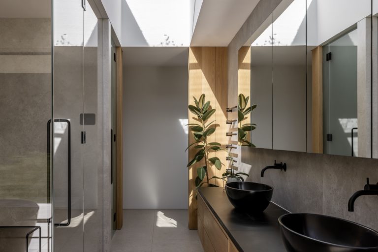 SHENFIELD FRYERNING, CM4 - SHOOTFACTORY - OTHER UK HOUSES