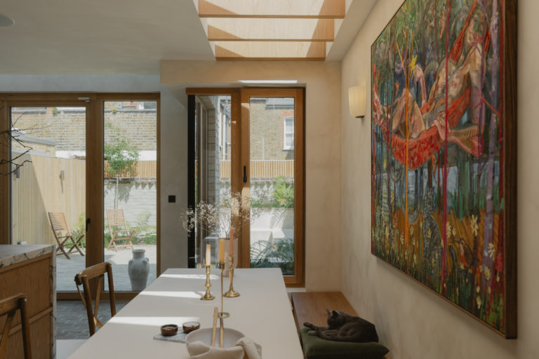 CLAPHAM LONDON, SW4 - SHOOTFACTORY - LONDON HOUSES