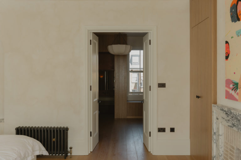 CLAPHAM LONDON, SW4 - SHOOTFACTORY - LONDON HOUSES