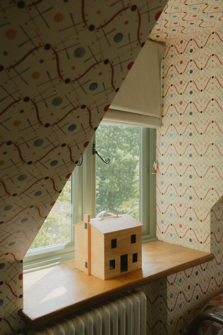 EMMANUEL GLOUCESTERSHIRE, GL54 - 4 - SHOOTFACTORY - OTHER UK HOUSES
