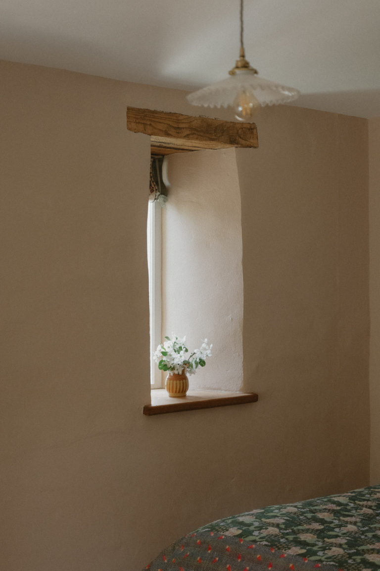 EMMANUEL GLOUCESTERSHIRE, GL54 - 4 - SHOOTFACTORY - OTHER UK HOUSES