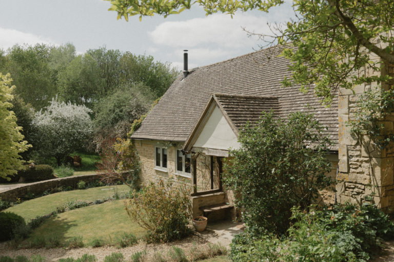 EMMANUEL GLOUCESTERSHIRE, GL54 - 4 - SHOOTFACTORY - OTHER UK HOUSES