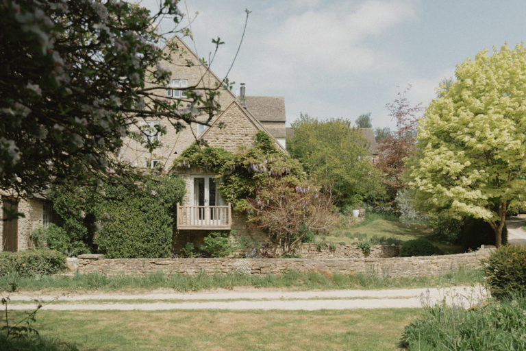EMMANUEL GLOUCESTERSHIRE, GL54 - 4 - SHOOTFACTORY - OTHER UK HOUSES
