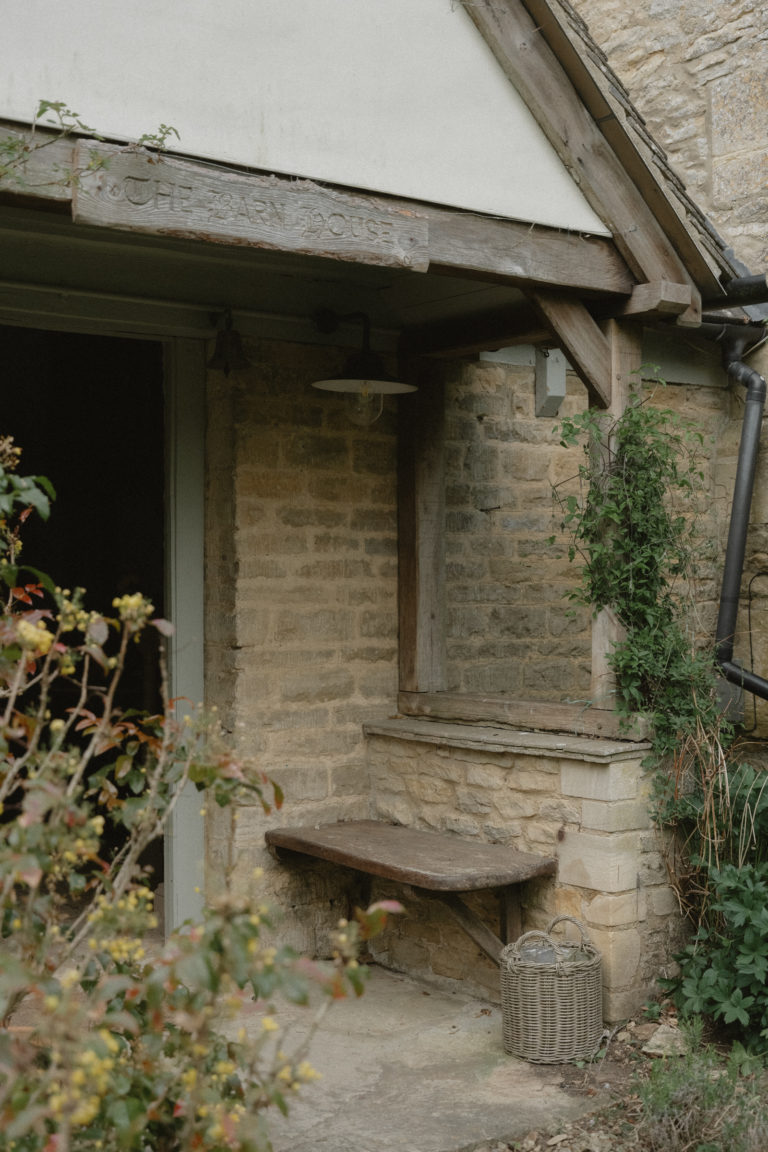 EMMANUEL GLOUCESTERSHIRE, GL54 - 4 - SHOOTFACTORY - OTHER UK HOUSES