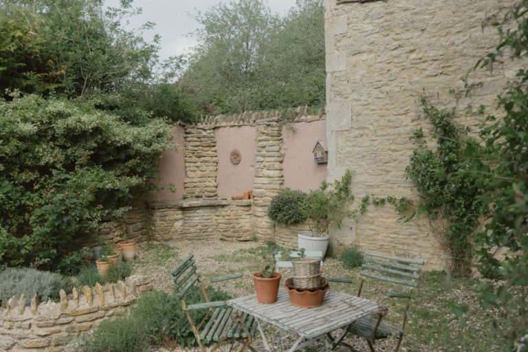EMMANUEL GLOUCESTERSHIRE, GL54 - 4 - SHOOTFACTORY - OTHER UK HOUSES