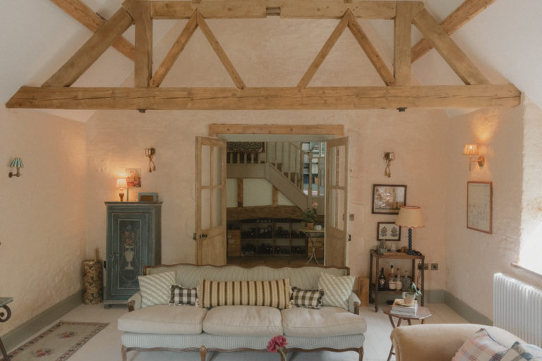 EMMANUEL GLOUCESTERSHIRE, GL54 - 4 - SHOOTFACTORY - OTHER UK HOUSES