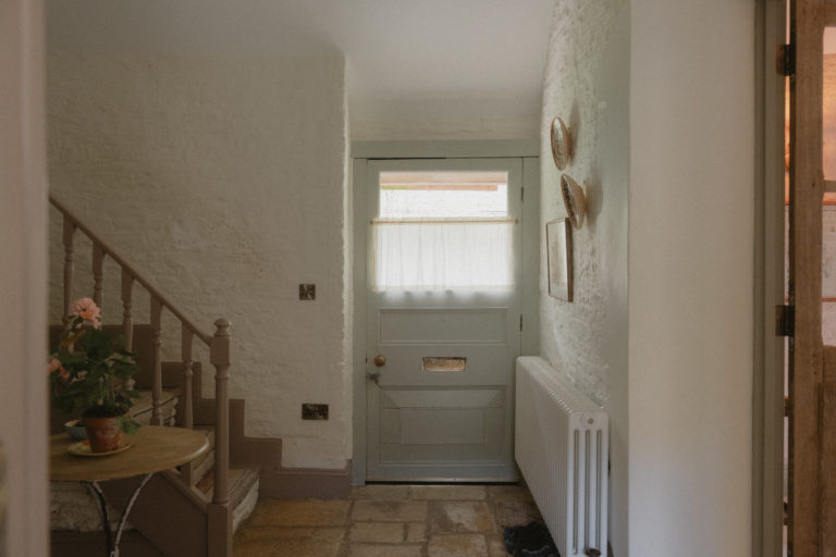 EMMANUEL GLOUCESTERSHIRE, GL54 - 4 - SHOOTFACTORY - OTHER UK HOUSES