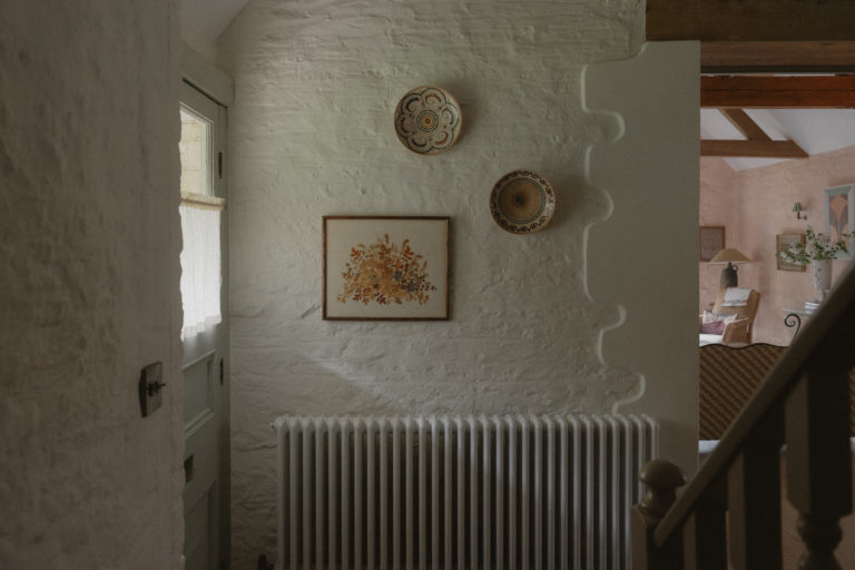EMMANUEL GLOUCESTERSHIRE, GL54 - 4 - SHOOTFACTORY - OTHER UK HOUSES