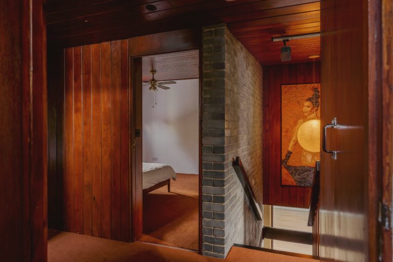 MIDCENTURY LONDON, HA7 - SHOOTFACTORY - LONDON HOUSES