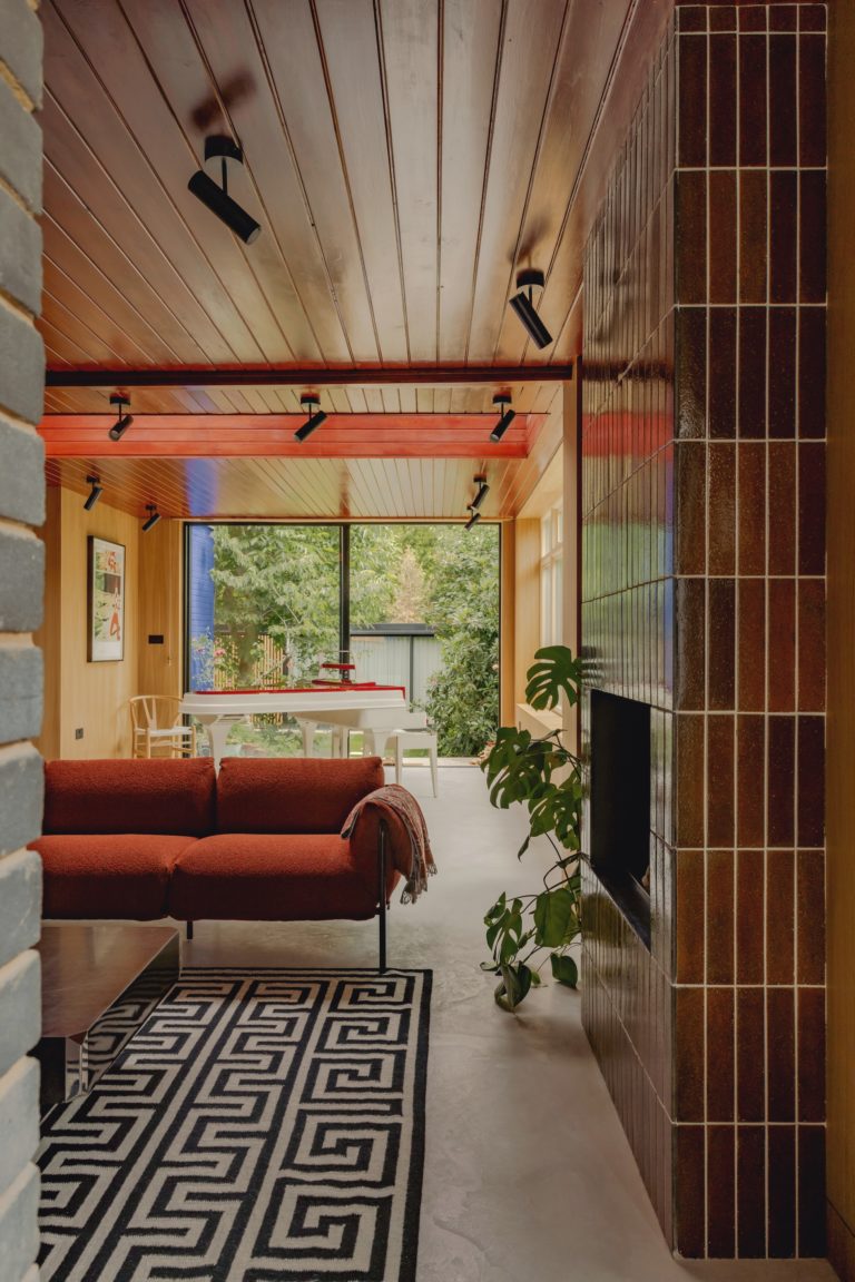 MIDCENTURY LONDON, HA7 - SHOOTFACTORY - LONDON HOUSES