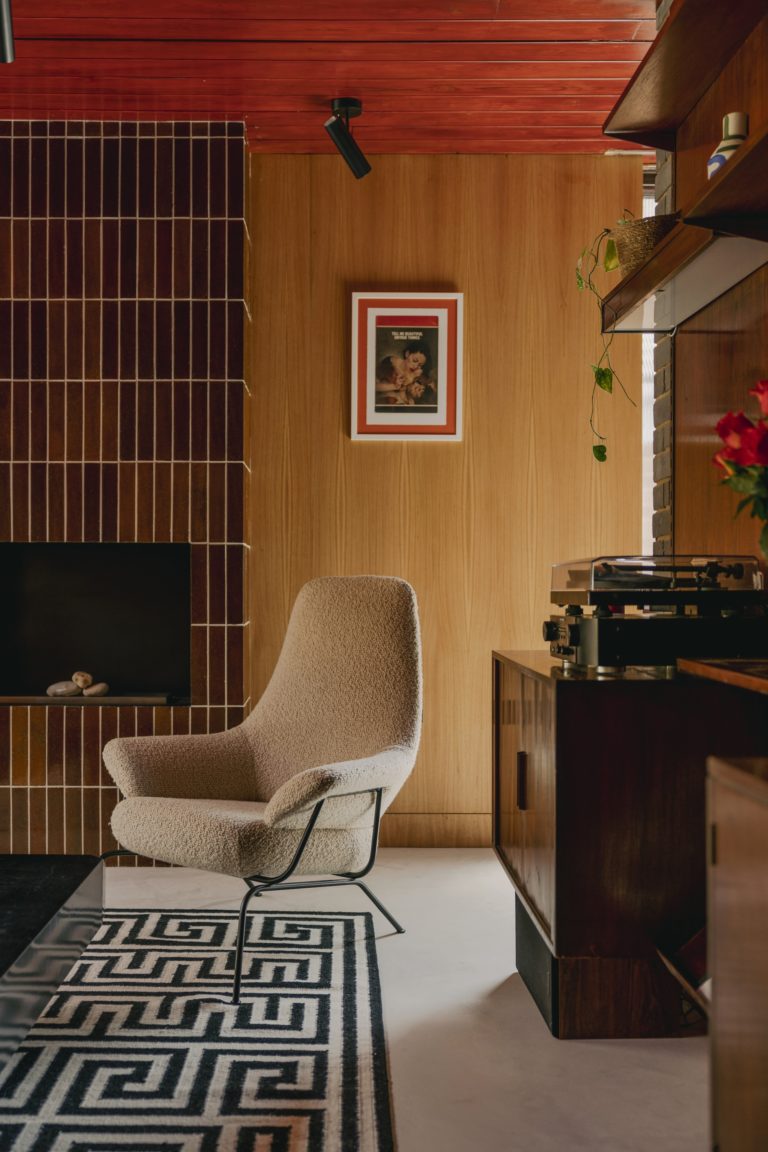 MIDCENTURY LONDON, HA7 - SHOOTFACTORY - LONDON HOUSES