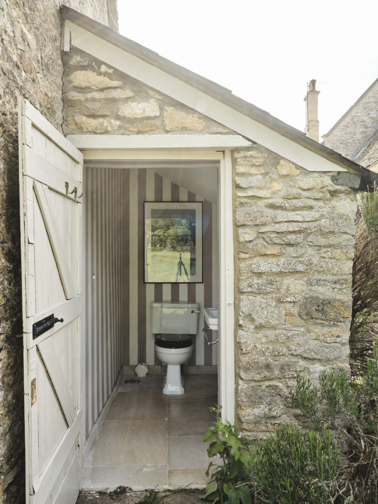 CHARLBURY OXFORDSHIRE, OX7 - SHOOTFACTORY - OTHER UK HOUSES