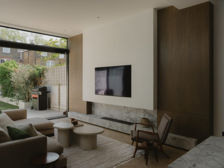 ELM, LONDON, SW13 - SHOOTFACTORY - LONDON HOUSES