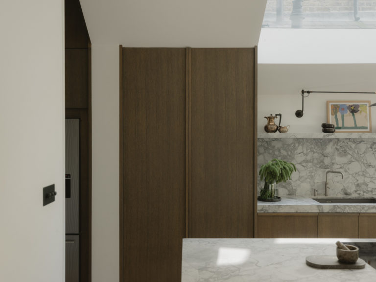ELM, LONDON, SW13 - SHOOTFACTORY - LONDON HOUSES