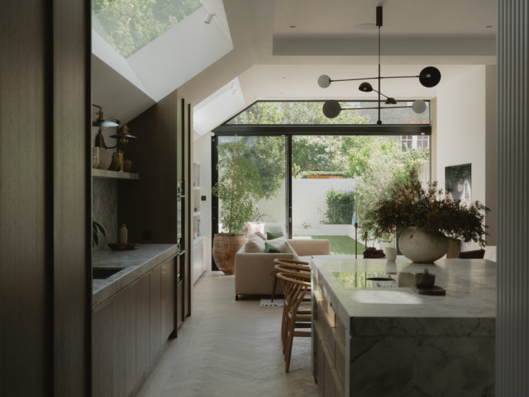 ELM, LONDON, SW13 - SHOOTFACTORY - LONDON HOUSES