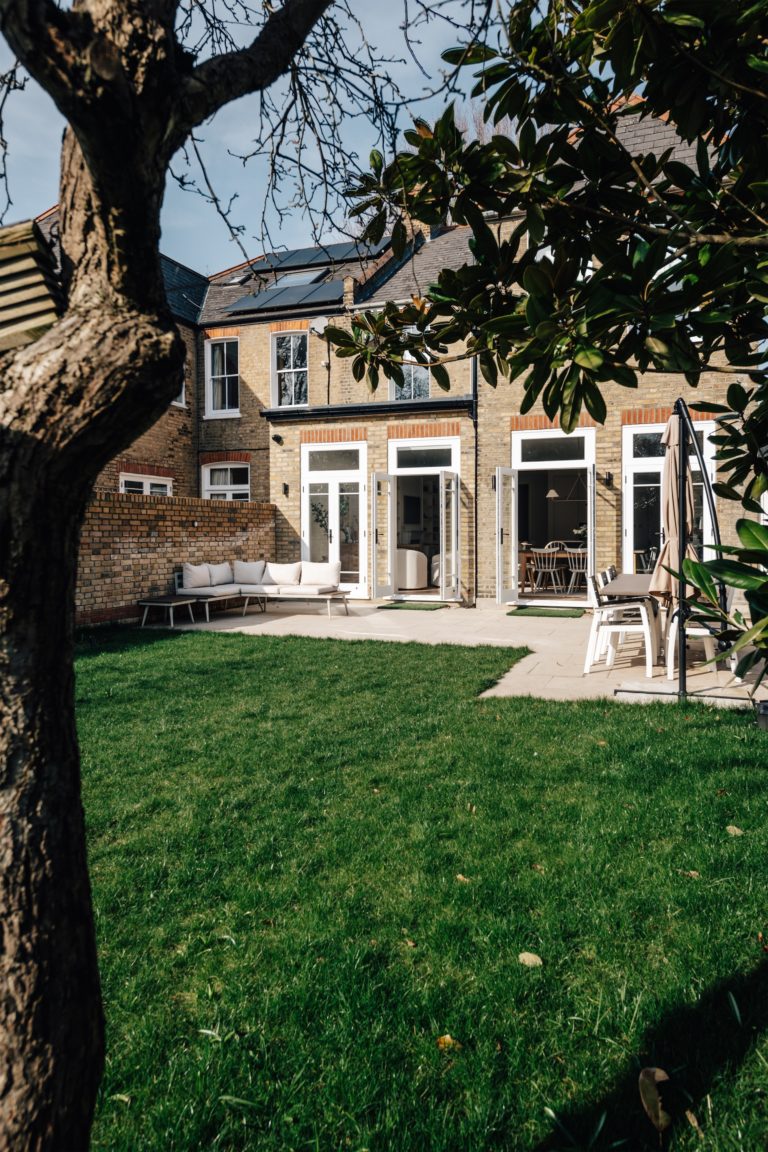 VICTORIAN VILLA, LONDON, W4 - SHOOTFACTORY - LONDON HOUSES
