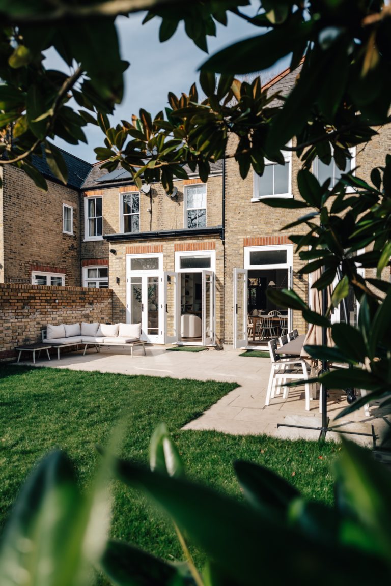 VICTORIAN VILLA, LONDON, W4 - SHOOTFACTORY - LONDON HOUSES
