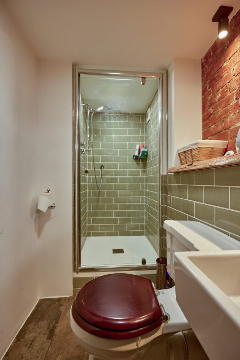 WADESON - LONDON, E2 - SHOOTFACTORY - PHOTOGRAPHIC STUDIOS