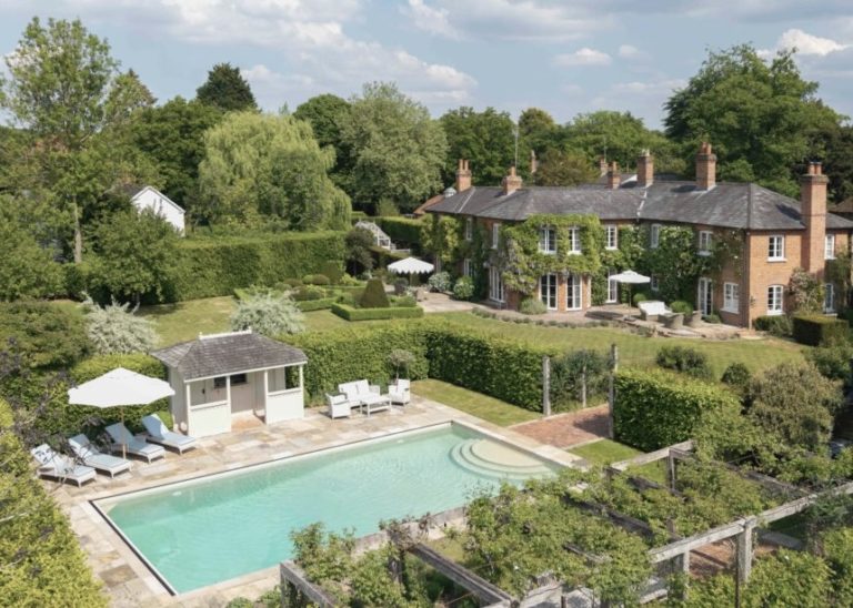 HOOK HOUSE HAMPSHIRE, RG17 - SHOOTFACTORY - OTHER UK HOUSES
