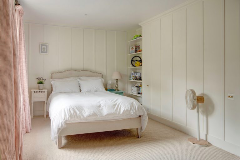 HOOK HOUSE HAMPSHIRE, RG17 - SHOOTFACTORY - OTHER UK HOUSES