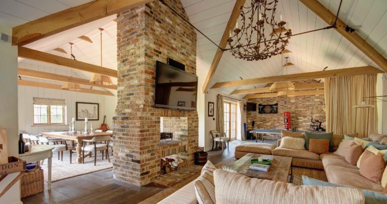 HOOK HOUSE HAMPSHIRE, RG17 - SHOOTFACTORY - OTHER UK HOUSES