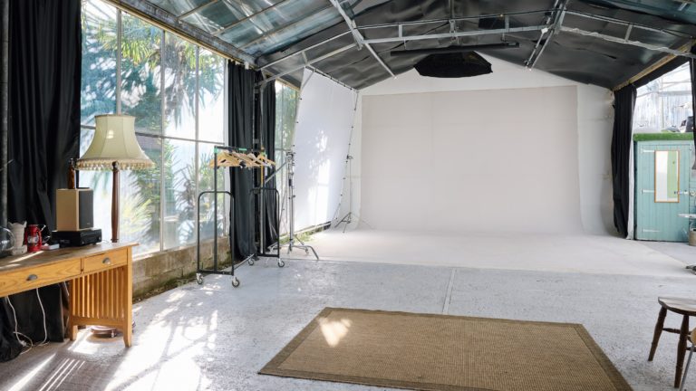 PALM LONDON, TW10 - SHOOTFACTORY - PHOTOGRAPHIC STUDIOS