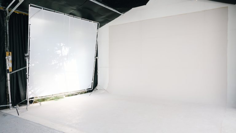 PALM LONDON, TW10 - SHOOTFACTORY - PHOTOGRAPHIC STUDIOS
