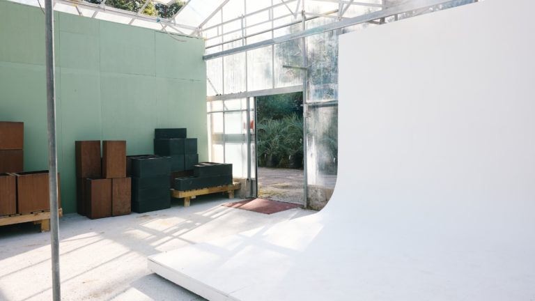 PALM LONDON, TW10 - SHOOTFACTORY - PHOTOGRAPHIC STUDIOS